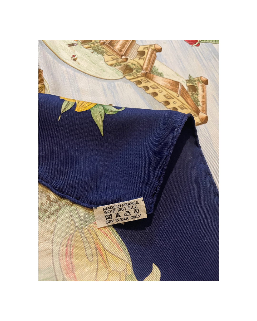 Carré hermès 90 Au pays de Cocagne Etiquette