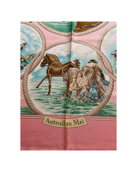 Carré Hermès vintage paon auteuil en mai seconde main