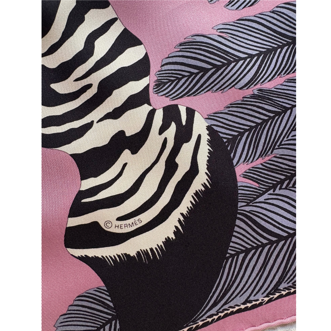 Carré HermèsZebra Pegasus rose pink Alice Shirley copyright