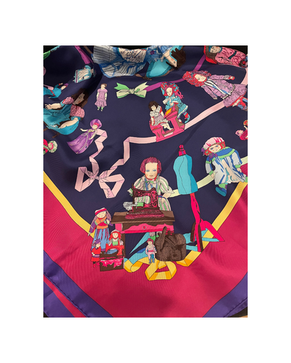 'Hello Dolly' Carré Hermès en soie détail